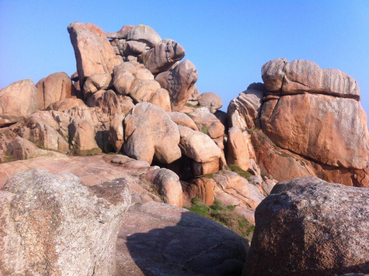 Trestraou, Cote De Granit Rose, Studio Vue Mer, Rez-De-Chaussee Perros-Guirec Εξωτερικό φωτογραφία